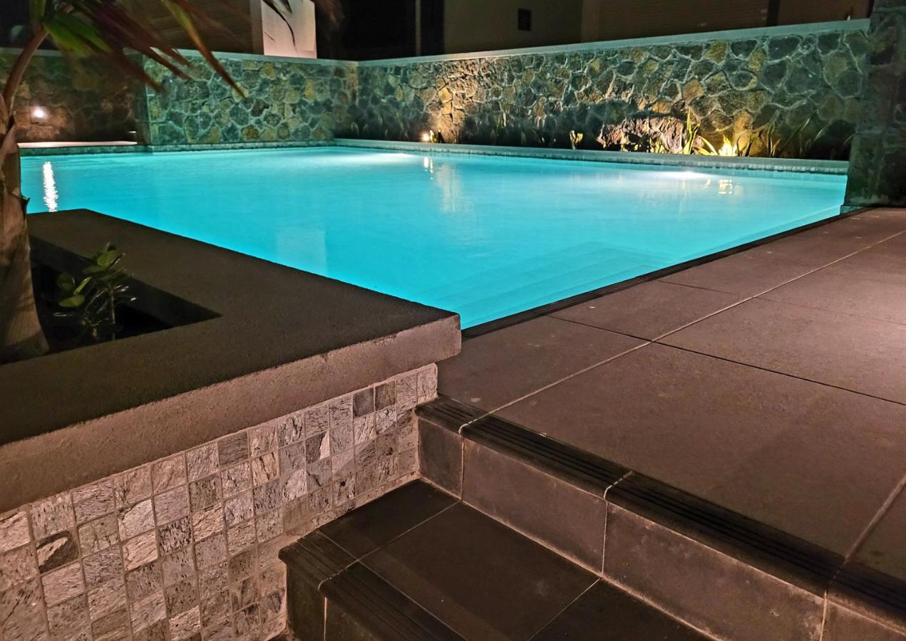 Eastern Blue - Sea View Luxury Apartment ป๊อสเตอ ลาฟาแยตต์ ภายนอก รูปภาพ